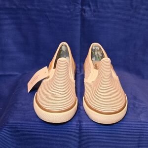 Tommy Bahama Women's Cream Slip-On Loafers